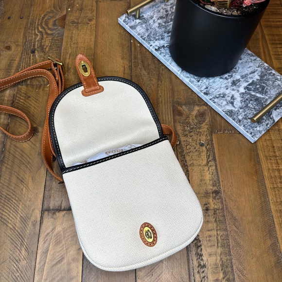 Fossil Austin Fab Small Flap Crossbody (Bone) NWOT - Picture 5 of 7